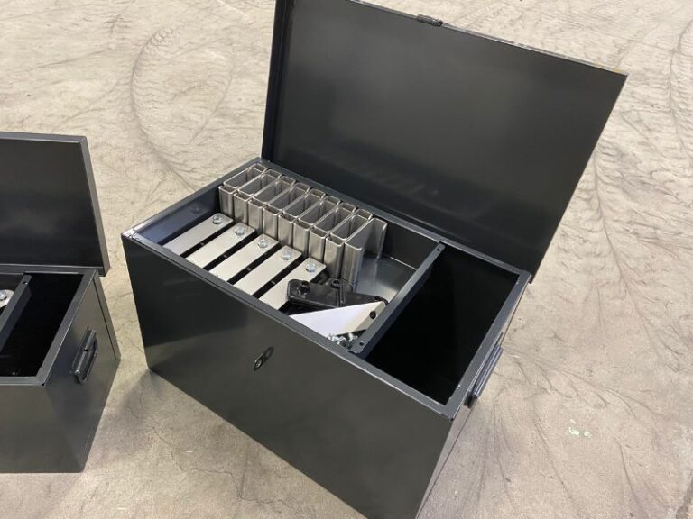 Boks til tilbehør 04